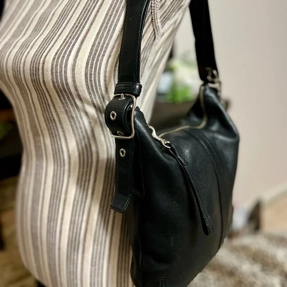 Coach Bag - Picture 2 of 13